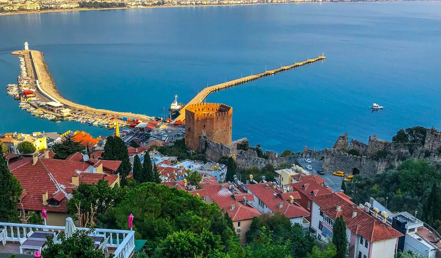 Ruslar konut için en çok Alanya'yı tercih etti