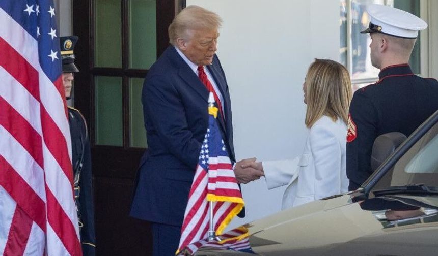 Trump'tan Meloni için 'Uzaklaştırma kararı gerekiyor' paylaşımı
