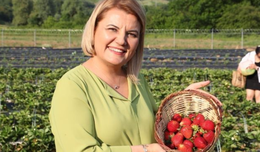 İzmit Belediye Başkanı Fatma Kaplan Hürriyet gözaltında