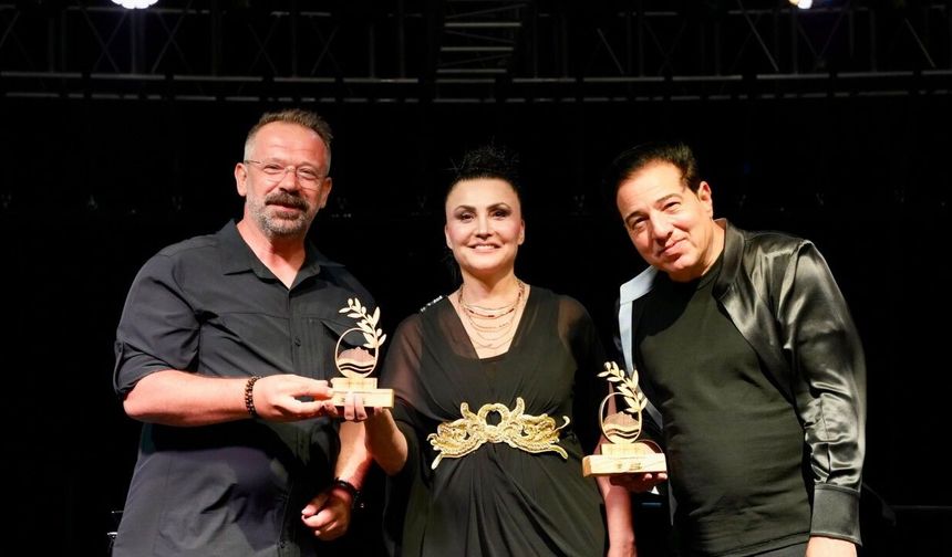 Fazıl Say'ın Gömeç konseri yoğun ilgi gördü