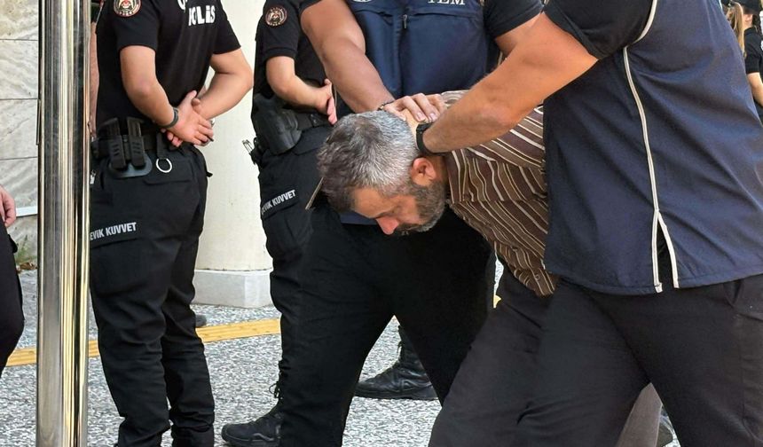 FETÖ'nün suikast timindeki Burkay Karatepe ile bağlantılı şüphelilere operasyon: 10 gözaltı