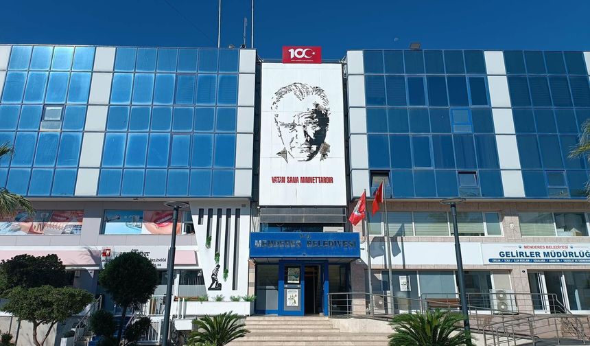 Menderes Belediyesi'ne ikinci dalga operasyon: 9 gözaltı