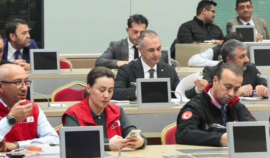 Vali Gül: 1942 yılından beri düşen en yüksek yağıştan bahsediyoruz