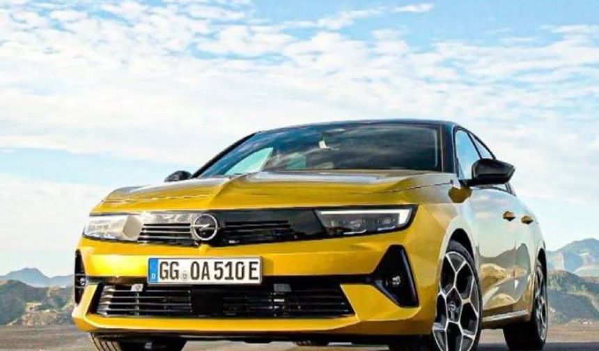 2022 Opel Astra GS Line paketin Avrupa satış fiyatı 40.330 Euro.