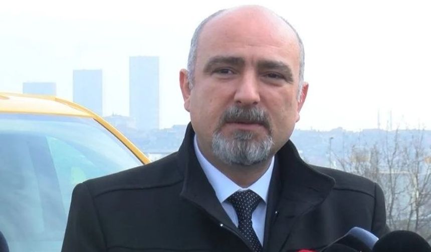 UKOME'de alınan kararın ardından ihtiyaç fazlası bin 803 minibüs ile 322 dolmuş, taksiye dönüştürülecek. Minibüs ve dolmuşların taksiye dönüşen ilk prototipi İBB Bakırköy Hizmet Binası otoparkında tanıtıldı.