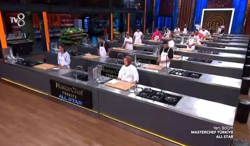 Yöresel lezzetlere göre ya da kendi bildikleri yöntemlerle döner yapan yarışmacılar verilen sürenin sonunda tadım için şeflere servis yaptı.