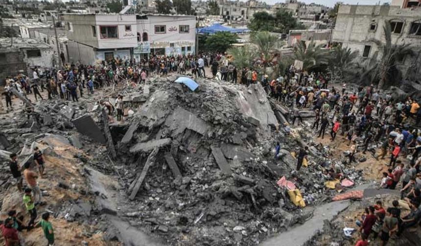 Hamas’ın festival baskınında hayatını kaybedenlerin sayısı 900’ü geçti.