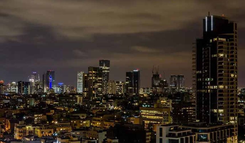 8. Tel Aviv, İsrail