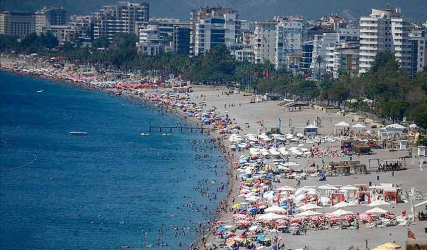 2022'de en yüksek oranlı ekonomik büyüme Antalya'da, en yüksek oranlı küçülme Karabük'te oldu.