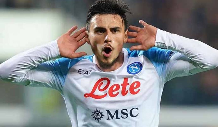 Eljif Elmas / Önceki takımı: Fenerbahçe / Transfer olduğu kulüp: Napoli / Bonservis Bedeli: 16.2 milyon euro