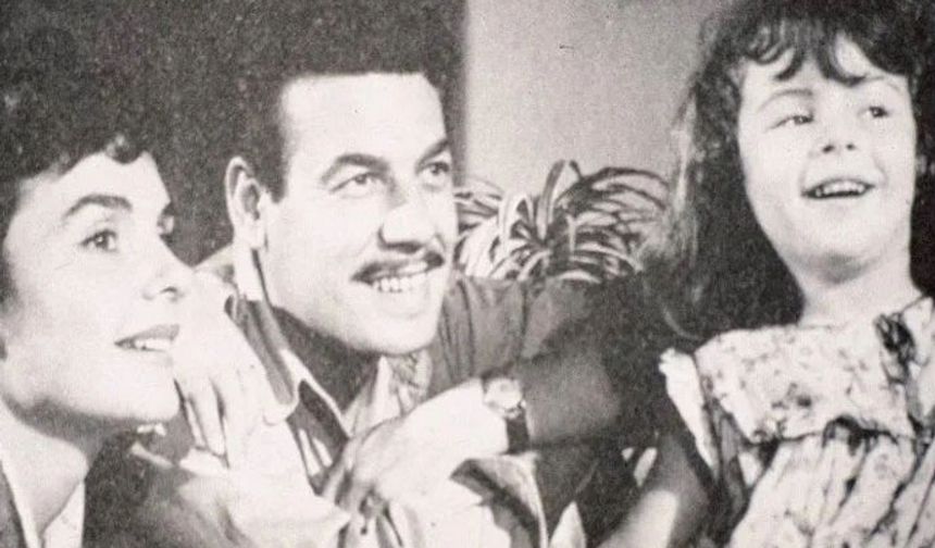 Atıf Yılmaz'ın yönettiği, 'Ayşecik' filminin senaristi Hamdi Değirmencioğlu'nun Kızı olan Zeynep Değirmencioğlu bu filmde başrolde yer aldı. 'Ayşecik', izleyiciden gördüğü ilgi üzerine 11 yılda 15 filmlik seri haline getirildi. 