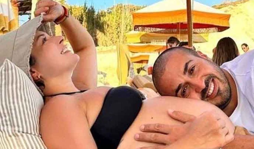 İlk kez anne baba olmanın mutluluğunu yaşayan çift, çocuklarına Can adını vermişti. N-Life’da yer alan habere göre şimdilerde anneliğin tadını çıkaran Ezgi Mola, hakkında çıkan habere tepki gösterdi.