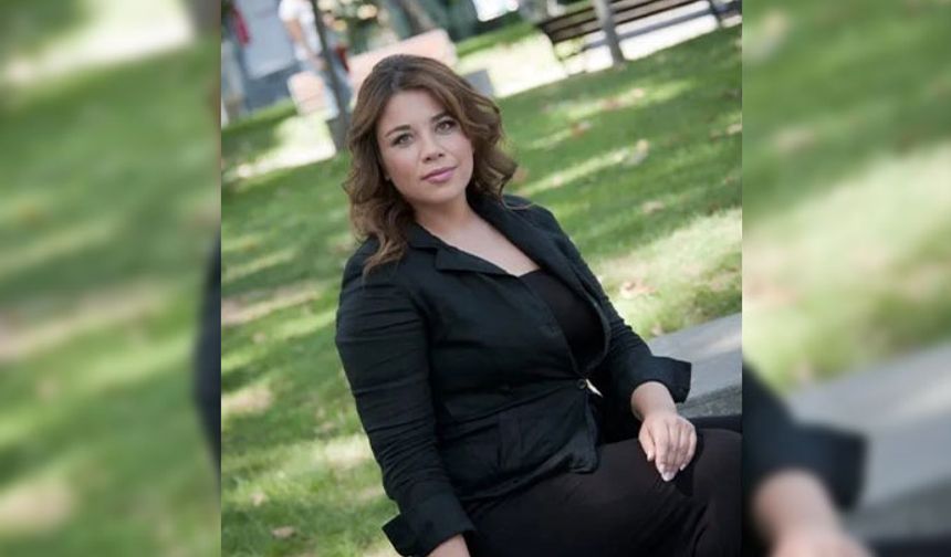 Bozoğlu, mide küçültme ameliyatı sonrası verdiği kilolar ile dikkatleri üzerine çekti. Dizide Hülya Yılmaz karakterine hayat veren Yeşim Ceren Bozoğlu 110 kilodan 50 kiloya düşerek 60 kilo verdi.
