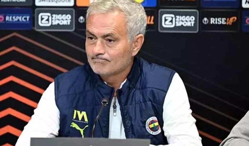 Mourinho “ Fenerbahçe’ye geldiğinize pişman mısınız” sorusunu soranı pişman etti