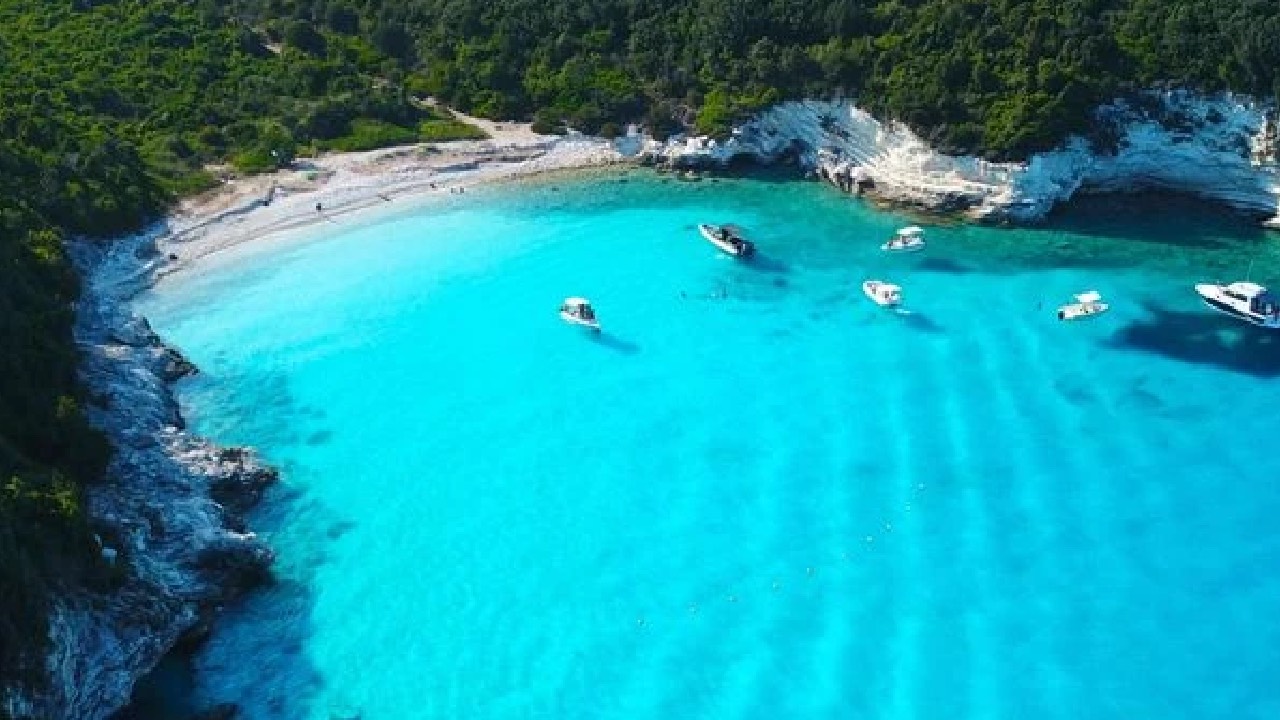 Plage de Voutoumi, Grèce
