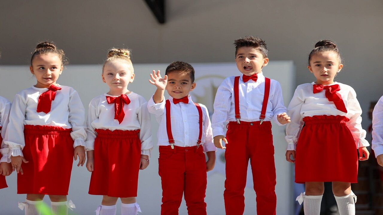 Bucalı miniklerden duygu dolu kutlama