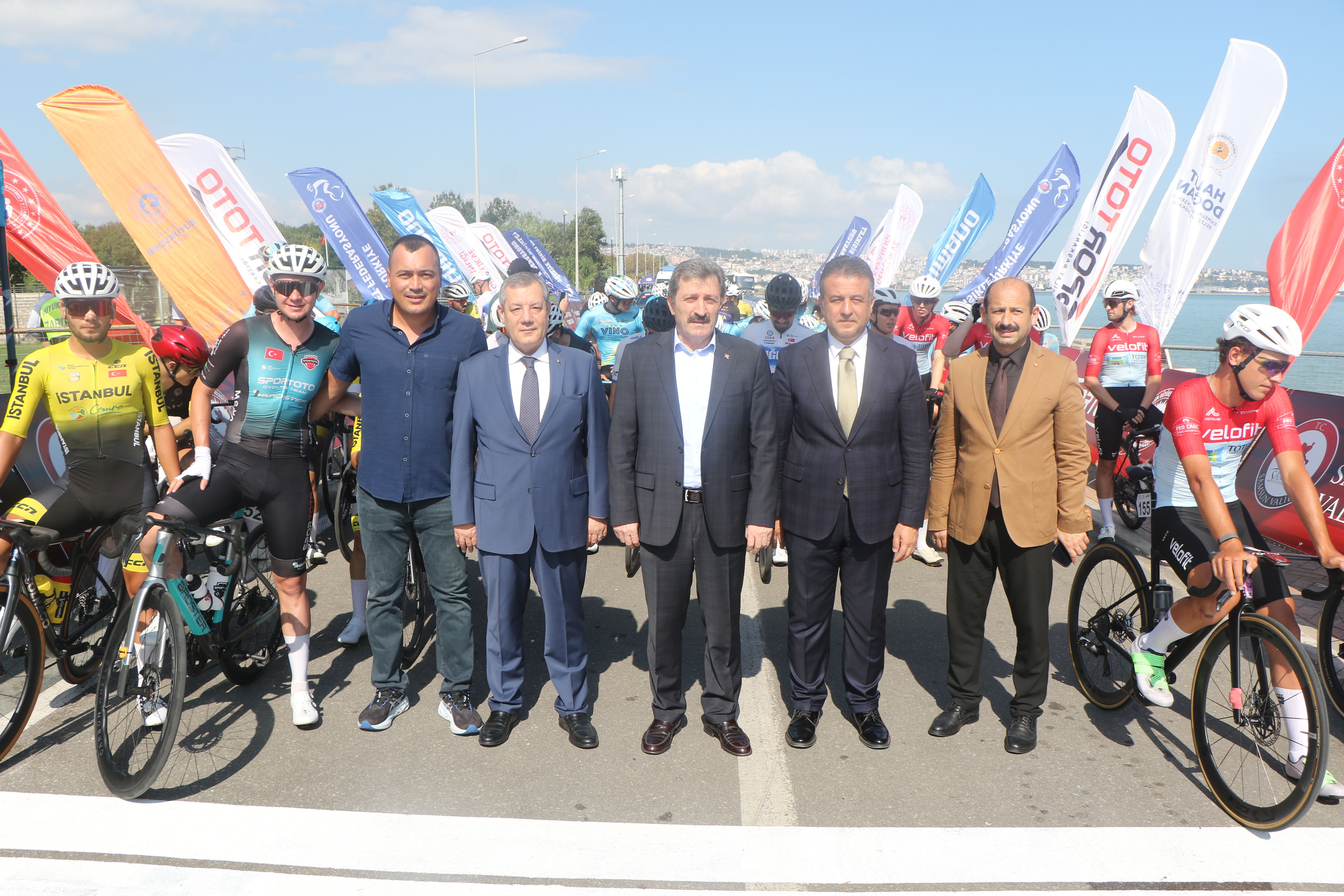 'Tour of Samsun 2026 Uluslararası Bisiklet Yarışı' başladı