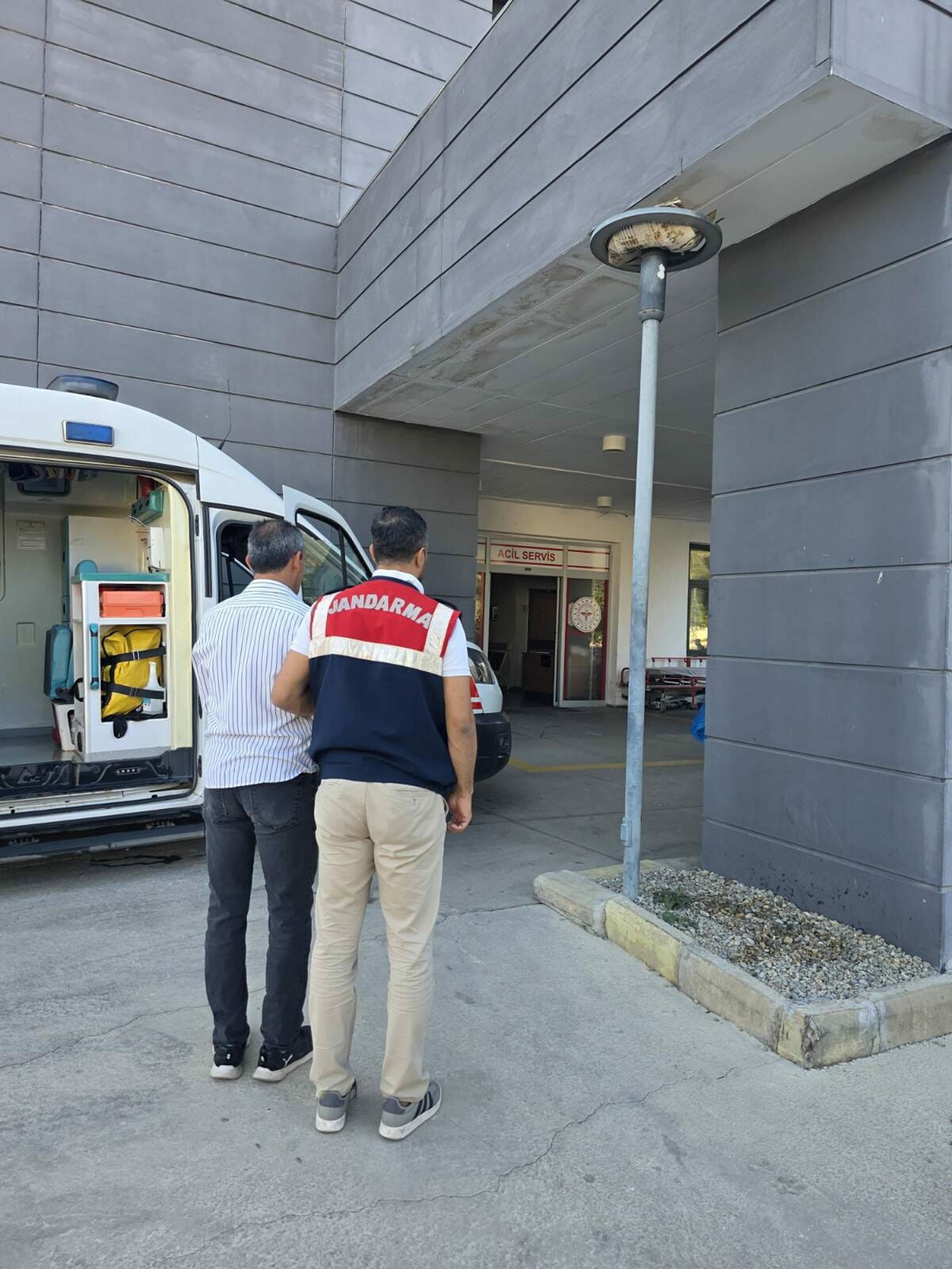 FETÖ'nün İzmir'deki güncel yapılanmasına operasyon; 21 gözaltı