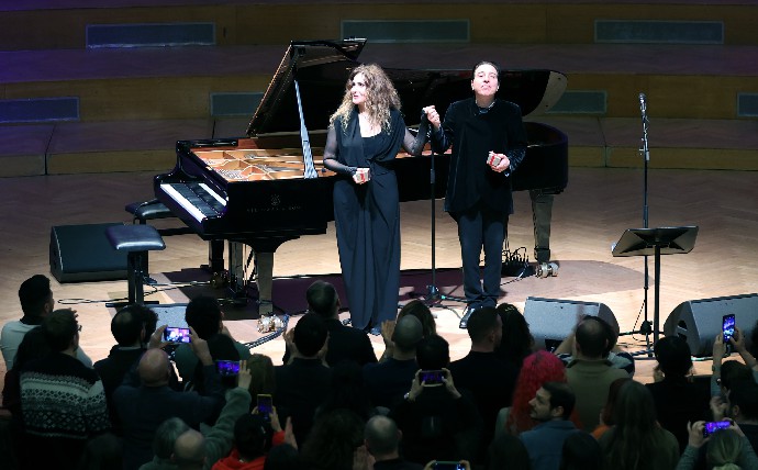 Paris'in ardından Brüksel! Fazıl Say ve Serenad Bağcan depremzedeler için sahnede