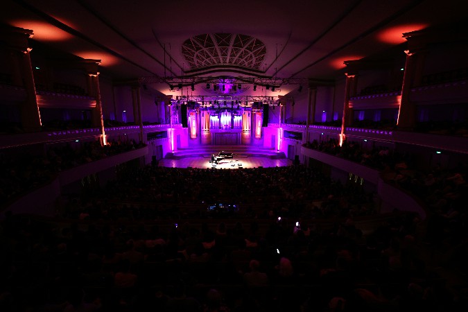 Paris'in ardından Brüksel! Fazıl Say ve Serenad Bağcan depremzedeler için sahnede