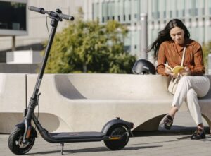Segway Ninebot F2 KickScooter