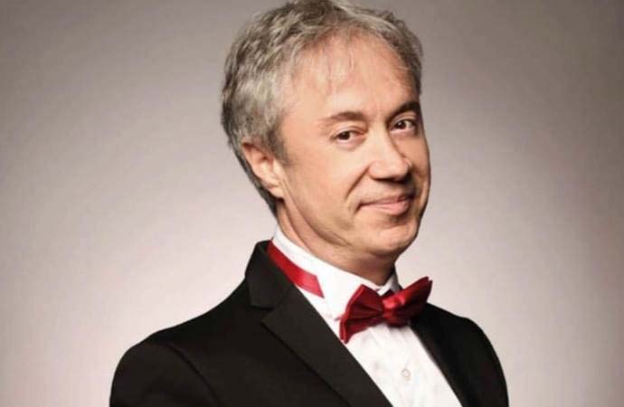 “Günaydın Türkiye” adlı sabah haberleri sunan Uca, üç sene süren bu programda Haka dansını Türkiye’ye tanıtmasıyla meşhur oldu. 2002 yılında Star TV’de yayımlanmaya başlayan, sunuculuğunu yaptığı “Passaparola” adlı yarışmayla şöhretine şöhret katan Uca, Reha Muhtar ve Hülya Avşar ile Pişti adında bir program da yaptı. Uca, Dilovası ilçesinde araç kullanırken bilincini kaybetmesi sonucunda geçirdiği trafik kazası sonrası İstanbul’da tedavi altına alındı. Tedavisi kapsamında 15 Kasım 2023 günü yapılan ameliyat sonrasında yoğun bakıma alındı. Ameliyat sonrası gelişen komplikasyonlar sonucu 17 Kasım 2023 tarihinde tedavi gördüğü hastanede yaşamını yitirdi.