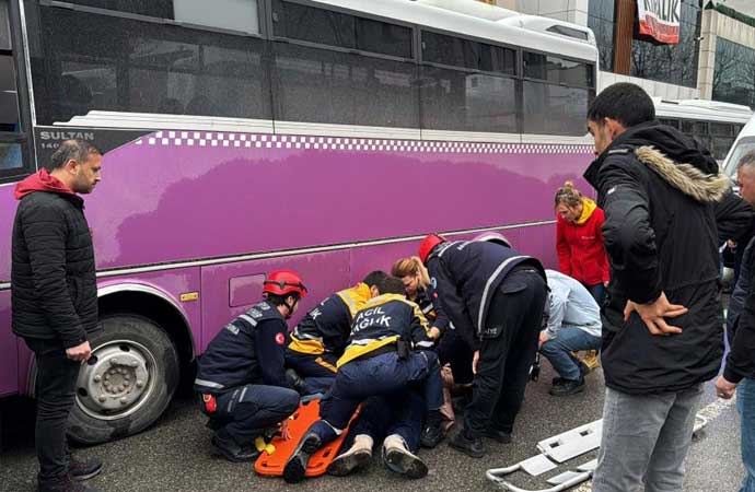 Sakarya, Adapazarı, kaza, özel halk otobüsü, minibüs