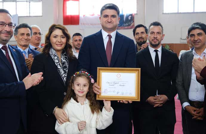 Onursal Adıgüzel ,Ataşehir, yerel seçim, mazbata