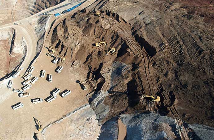 Erzincan'ın İliç ilçesindeki maden ocağında liç kayması sonucu toprak altında kalan son işçinin de cansız bedenine ulaşıldı.