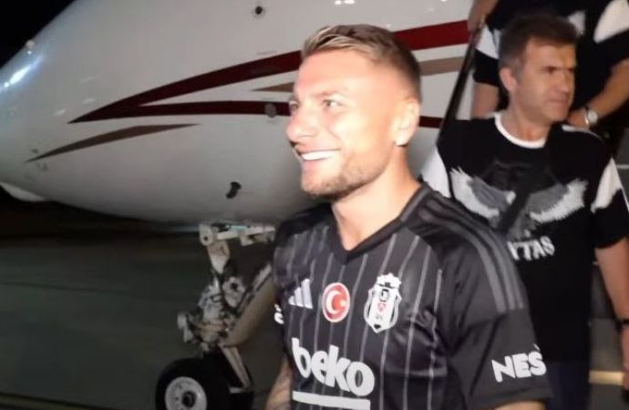 Beşiktaş'ın, transfer için görüşmelere başlandığını açıkladığı İtalyan yıldız Ciro Immobile, İstanbul'a geldi.