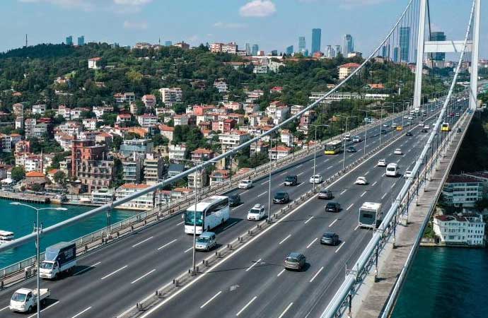 İstanbul’da, 31 Ağustos-1 Eylül tarihleri arasında gerçekleştirilecek olan ‘Oral-B Challenge İstanbul’ triatlon yarışları sebebiyle hafta sonu bazı yollar trafiğe kapatılacak.