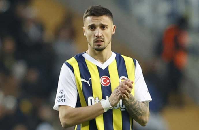 Fenerbahçe'de geçtiğimiz sezonun ara transfer döneminde takıma katılan Krunic ile yollar ayrıldı. Boşnak orta saha oyuncusu, Sırbistan'ın Kızılyıldız takımı ile anlaştı. 