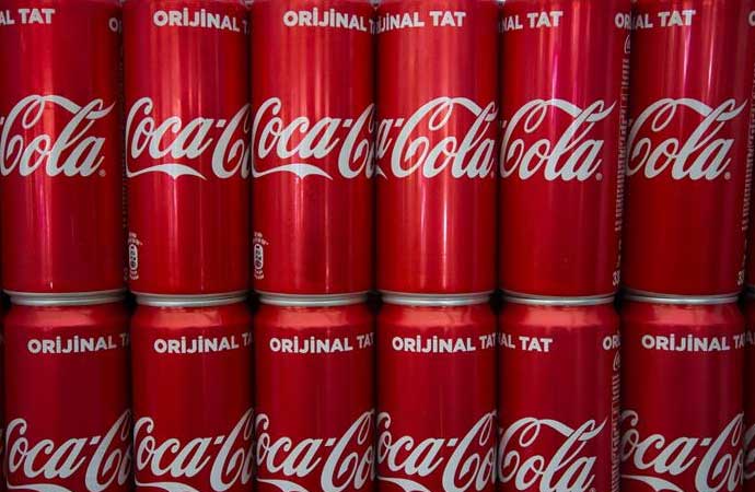 Coca-Cola, 'Spiced' ve 'Spiced Zero Sugar' ürünlerinin piyasaya sürüldükten yalnızca yedi ay sonra üretimini durdurma kararı aldığını açıkladı.