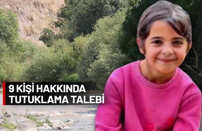 Diyarbakır'da kaybolduktan 19 gün sonra ölü olarak bulunan Narin Güran ile ilgili yürütülen soruşturma kapsamında gözaltına 22 kişi adliyeye sevk edildi. Anne ve baba dahil dokuz kişi hakkında tutuklama talep edildi. Soruşturmada gözaltına alınanların kimlikleri de belli oldu.